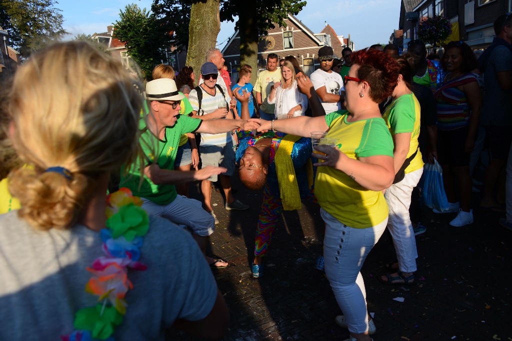 ../Images/Zomercarnaval Noordwijkerhout 2016 357.jpg
